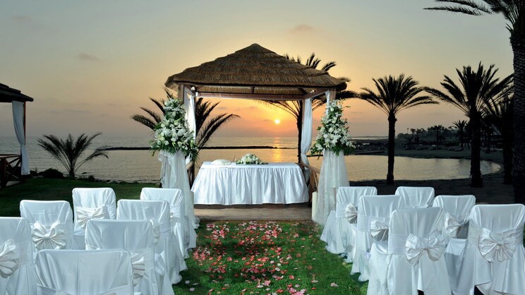 Constantinou Bros Athena Beach Hotel